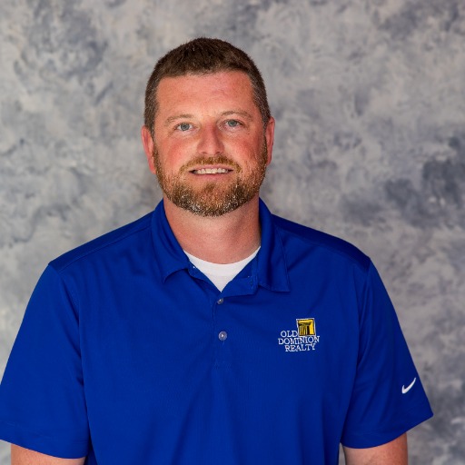 Tyler Hodges headshot